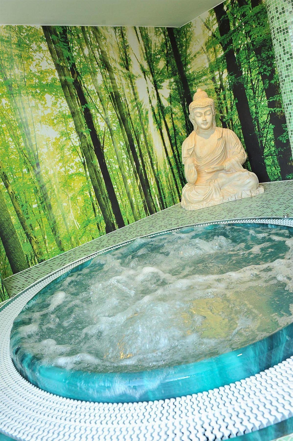 Hotel & Wellness Royal Astrid 3*